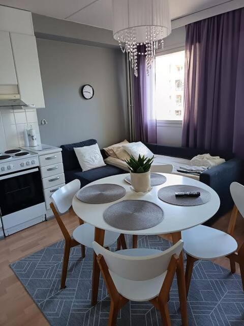 Apartment Fresh With Private Sauna In The Center Of Helsinki, Free Park Helsinki